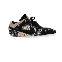 Load image into Gallery viewer, AJ 1 Travis SB Trainer Slippers Retro Low Top Sneakers | Black
