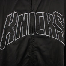 Load image into Gallery viewer, MAJESTIC New York KNICKS Track Top Black | XXL
