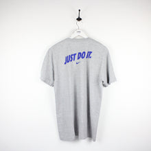 Load image into Gallery viewer, NIKE T-Shirt Grey | Medium
