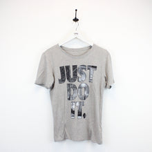 Load image into Gallery viewer, NIKE T-Shirt Grey | Small
