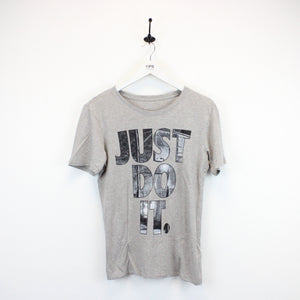 NIKE T-Shirt Grey | Small