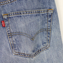 Load image into Gallery viewer, LEVIS 501 Jeans Light Blue | W31 L32
