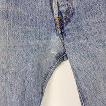 Load image into Gallery viewer, LEVIS 501 Jeans Light Blue | W31 L32
