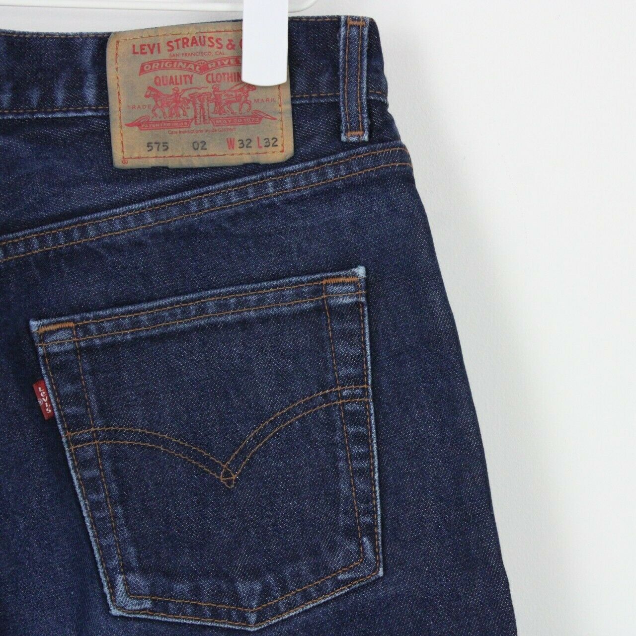 Levis 575 online