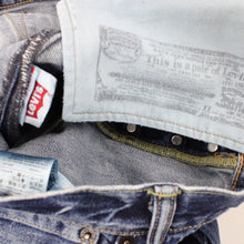 Load image into Gallery viewer, LEVIS 501 Jeans Mid Blue | W36 L34
