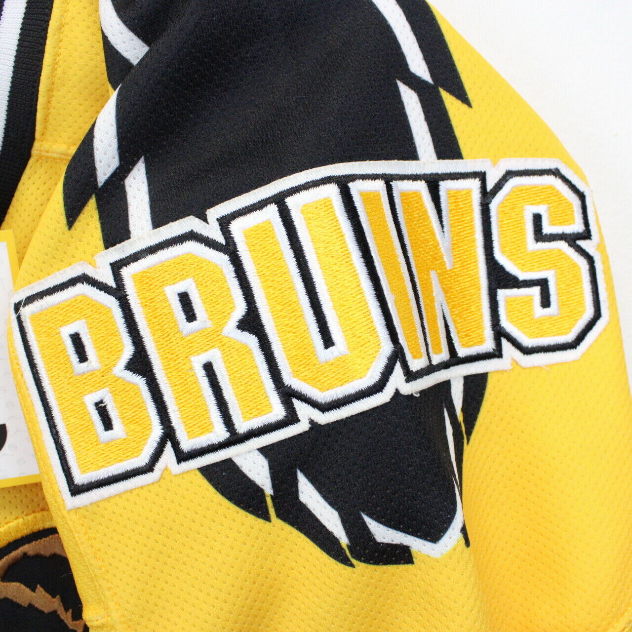 NHL 90s Boston BRUINS Jersey Yellow | Large