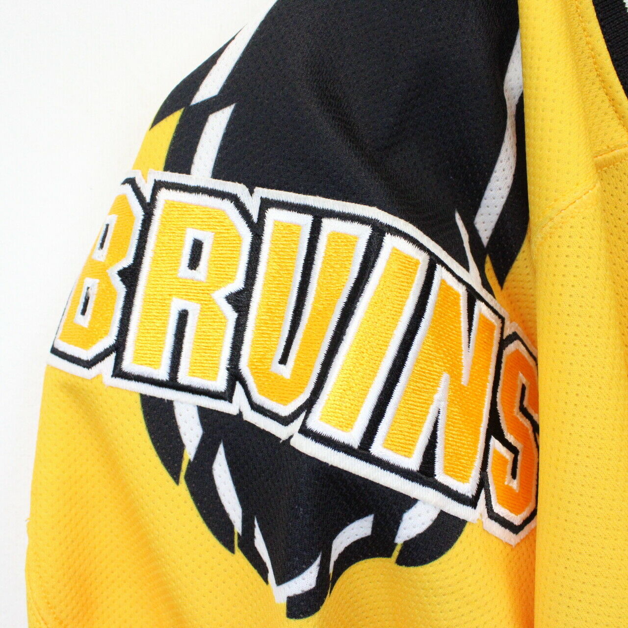 NHL 90s Boston BRUINS Jersey Yellow | Large