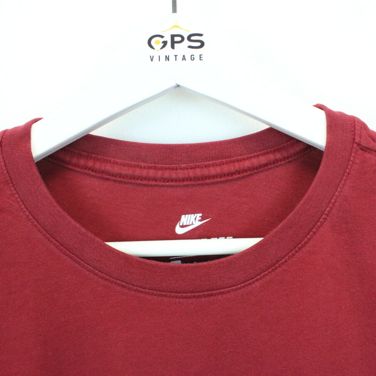 NIKE T-Shirt Red | Large