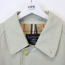 Load image into Gallery viewer, BURBERRYS 90s Trench Coat Beige | Large
