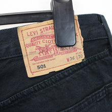 Load image into Gallery viewer, LEVIS 501 Jeans Black | W36 L28
