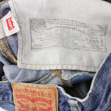 Load image into Gallery viewer, LEVIS 501 Jeans Light Blue | W31 L32
