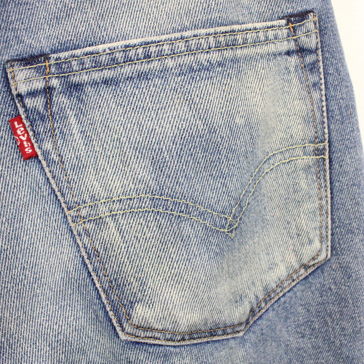 Womens LEVIS 501 CT Jeans Mid Blue | W32 L28