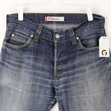 Load image into Gallery viewer, LEVIS 512 Jeans Mid Blue | W33 L32
