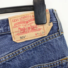 Load image into Gallery viewer, LEVIS 501 Jeans Mid Blue | W34 L30
