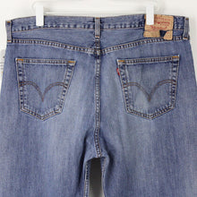 Load image into Gallery viewer, LEVIS 751 Jeans Mid Blue | W40 L32
