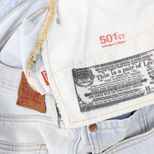 Load image into Gallery viewer, LEVIS 501 CT Jeans Light Blue | W38 L28
