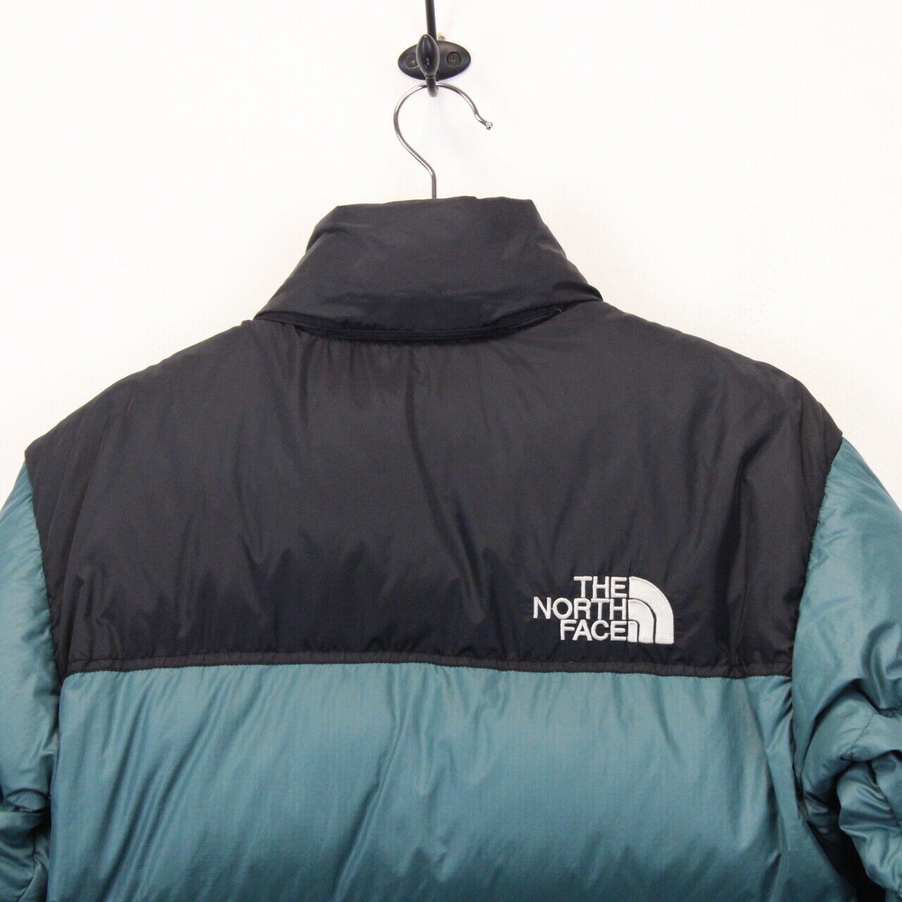 Womens THE NORTH FACE Nuptse 700 Puffer Jacket Green | XS