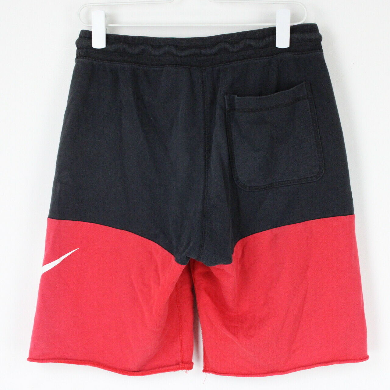 Nike alumni shorts clearance red