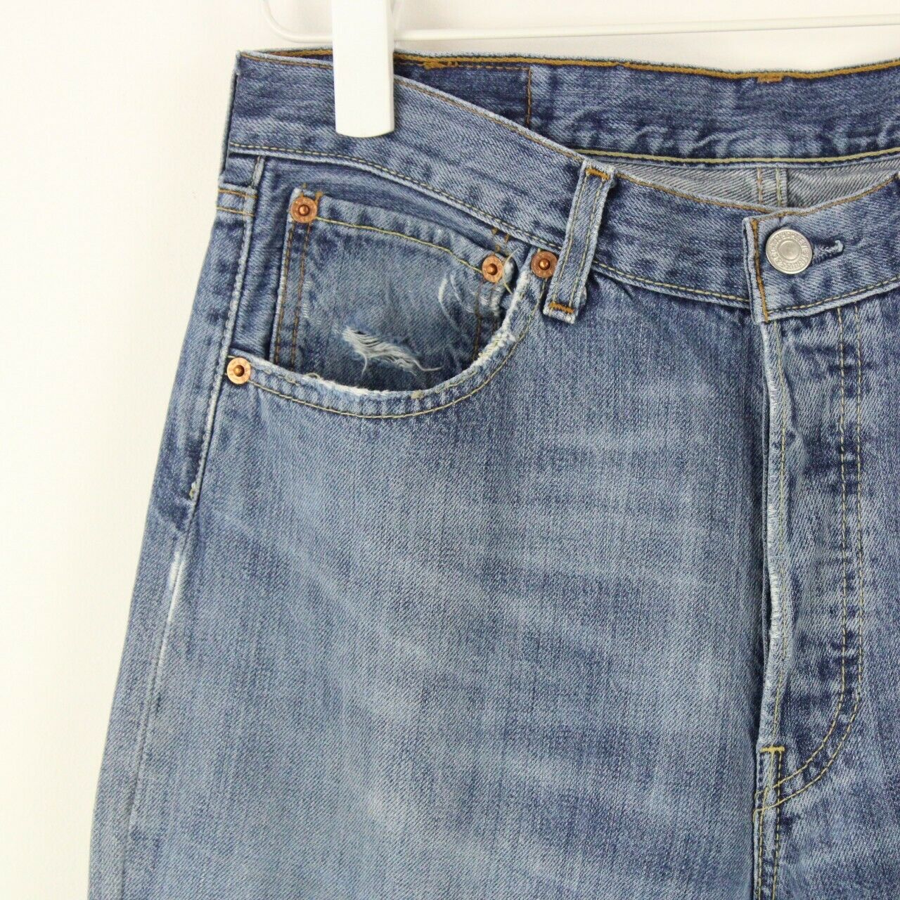 Womens LEVIS 501 Jeans Mid Blue | W32 L30